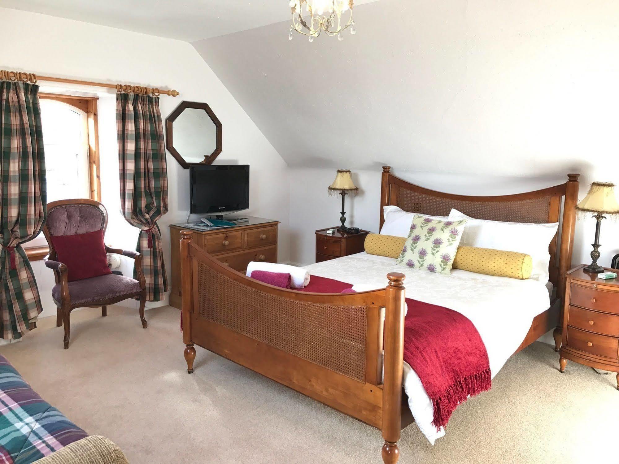 Rossmor Bed & Breakfast Grantown-on-Spey 외부 사진